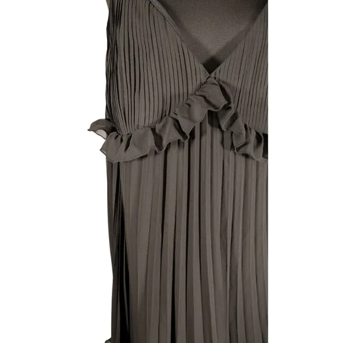 Boohoo – Czarna Plisowana Sukienka Midi z Falbanami – 54 - zdjęcie 3