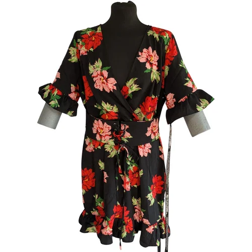 Czarna Sukienka Mini PRETTYLITTLETHING w Kwiaty z Gorsetowym Paskiem 44 XXL - zdjęcie 4