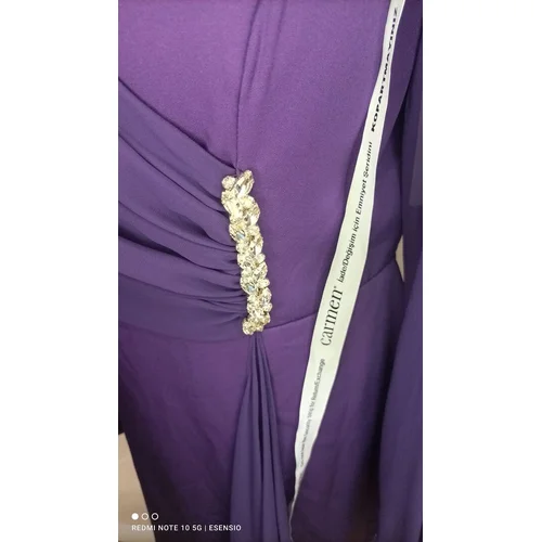 CARMEN – Śliwkowa Suknia Maxi Royal Plum z Klamrą R. 44 (XXL) - zdjęcie 6