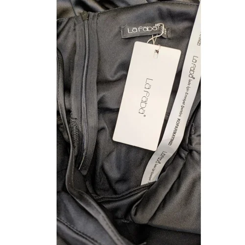 La Faba – Czarna Satynowa Sukienka Maxi z Rozcięciem – 42 - zdjęcie 5