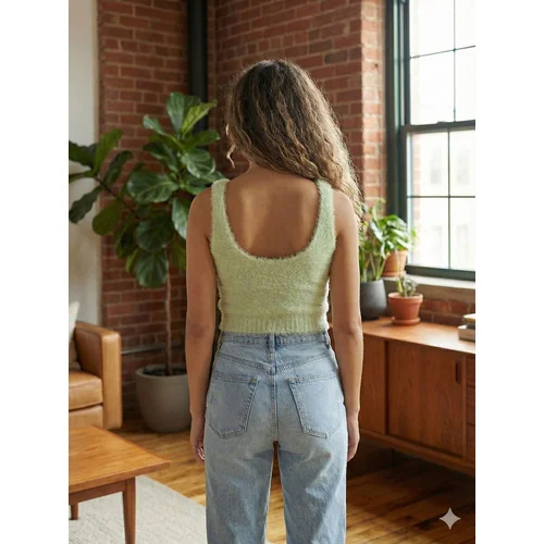 Reebok – Miętowy Top Damski Fuzzy Texture S - zdjęcie 10