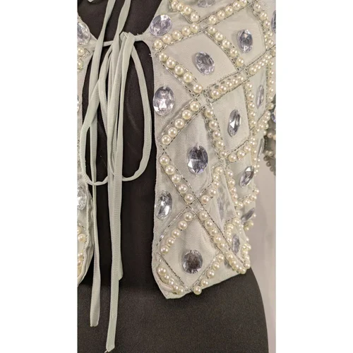 ASOS – Biżuteryjny Żakiet Crop Perły Kryształy R. 36 - zdjęcie 7