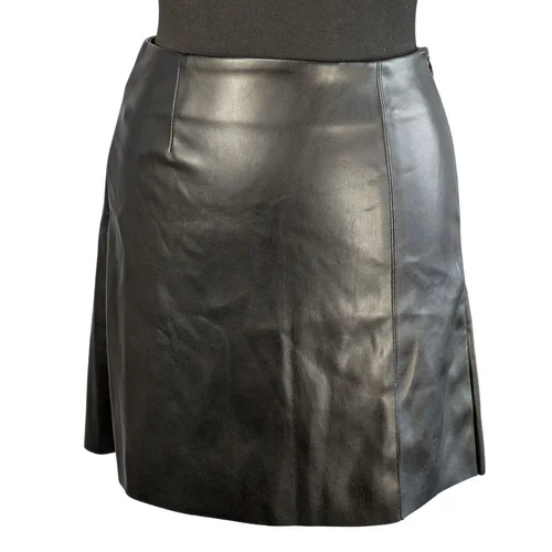 Noisy May – Czarna Spódnica Mini z Eko-skóry z Rozcięciem – XS (NMClara Penny) - zdjęcie 2