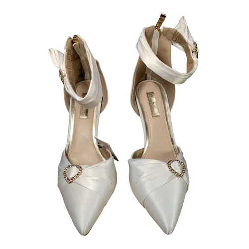 Be Mine – Białe Satynowe Szpilki Ślubne z Cyrkoniowym Sercem 38 - zdjęcie 5