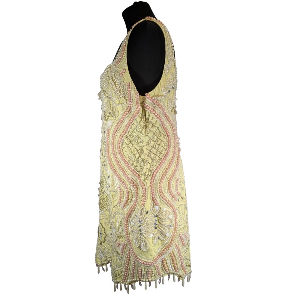 asos-luxe-cytrynowa-sukienka-mini-z-perlami-42-bok