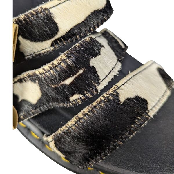 Damskie Sandały na Platformie Dr. Martens Blaire z Włosiem Cow Print Rozmiar 43 - zdjęcie 11
